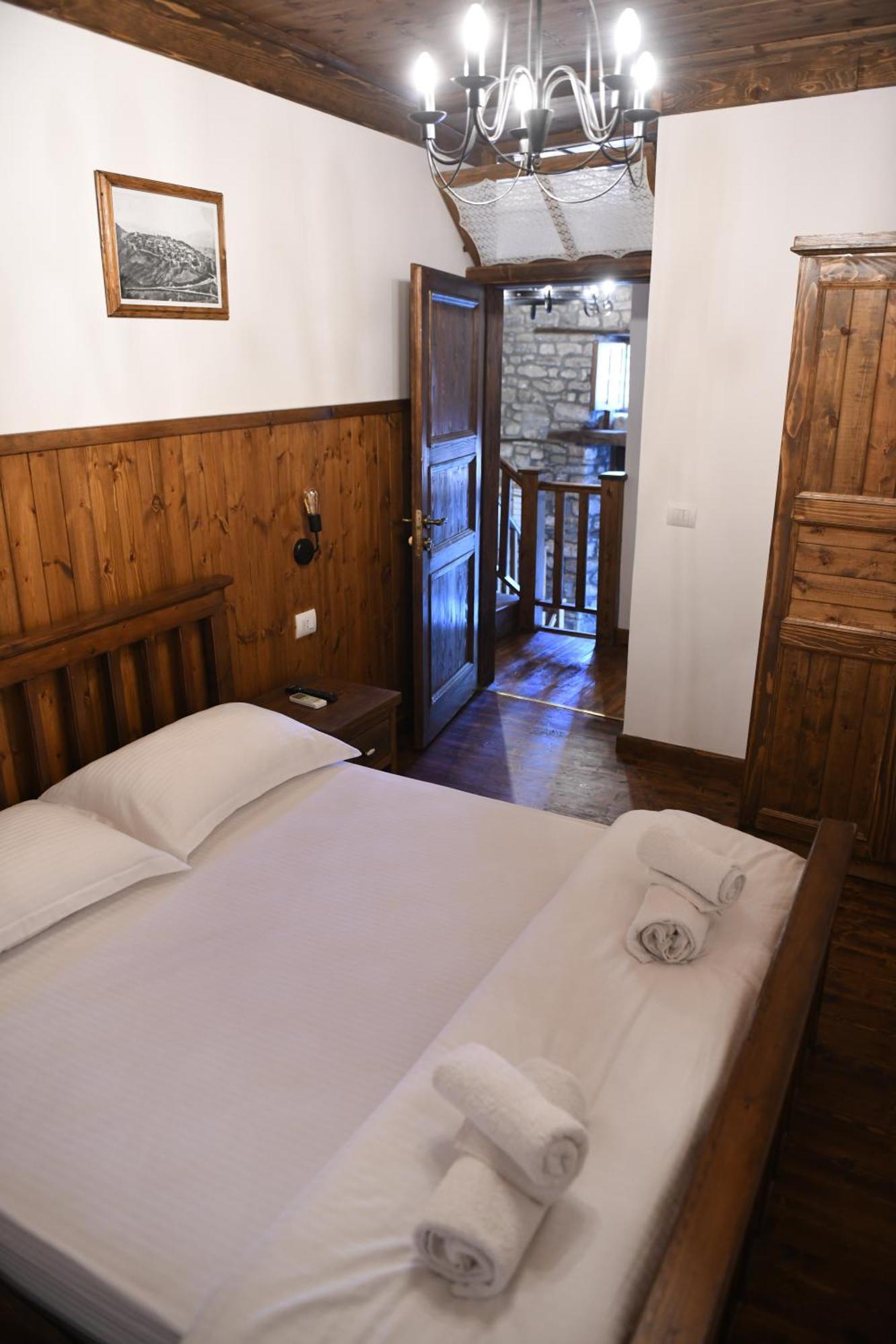 Anhel Hotel Berat Oda fotoğraf